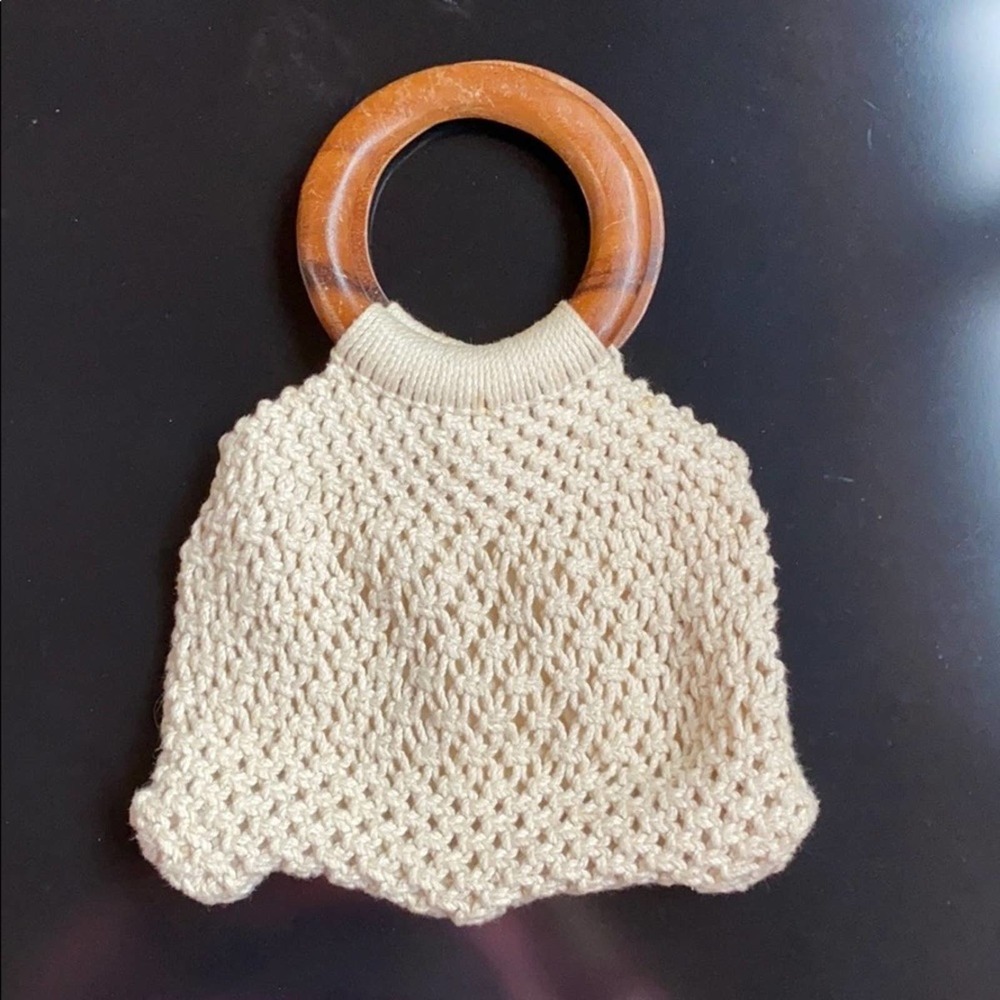 Mister Ernest Ivory‎ Macrame Purse with Round Wooden Handles